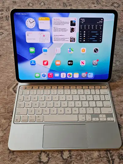 11 Inches iPad Pro M5 256GB - Warranty Oct 2026 - Magic Keyboard, View more