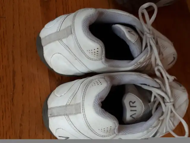 Nike Air - men's shoes in Men's Shoes in Calgary - Image 3