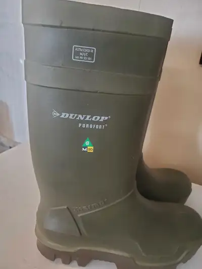 $80- Size 13 Used Dunlop Men's Steel Toed All Weather Work Boots, View more