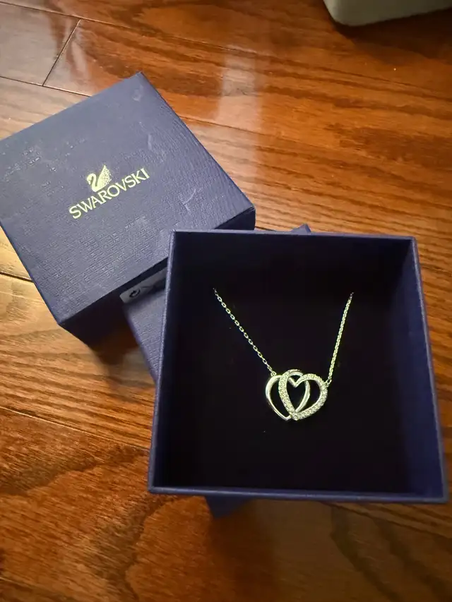 swarovski necklace and bracelet  in Jewellery & Watches in Markham / York Region - Image 5