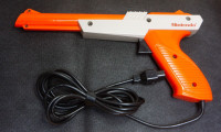 1985 Nintendo Zapper Video Game Gun Controller NES-005