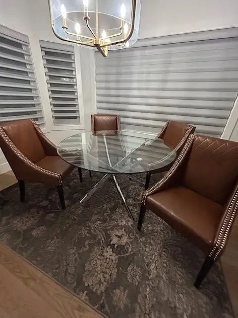 Table and Chairs62863734452993122
