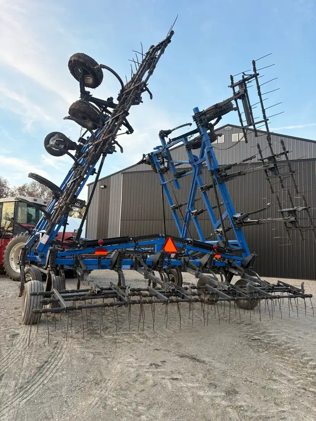 New Holland ST830 42ft Chisel plow | Farming Equipment | Brandon | Free ...