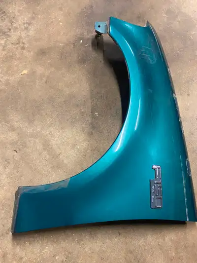 Driver’s side fender removed from a ‘97 F150. Very good condition with no damage or rust. $50. In Ba...
