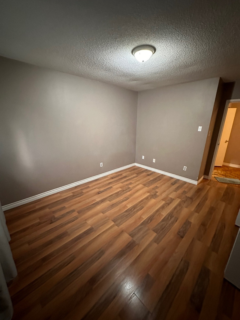 Private room for rent Room Rentals & Roommates Kitchener / Waterloo