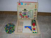 Tupperware Toys SnaPics No. 201 plastic tile picture creation