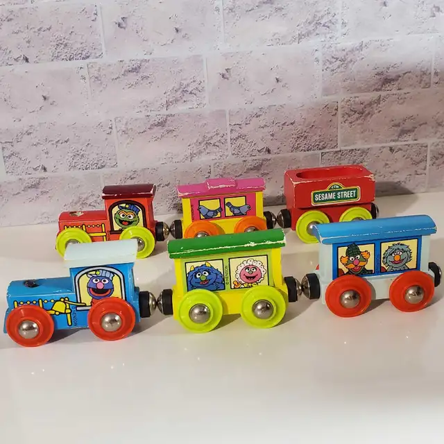 Vintage Sesame Street Wood Train Set with Extras in Toys & Games in Markham / York Region - Image 3