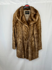 vintage fur coats in All Categories in Alberta - Kijiji Canada