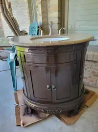 40" Vanity. Comes with faucet 