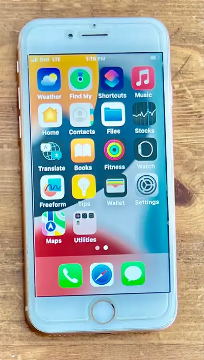 All cash buyers only. _________ Demandes serieuses uniquement.