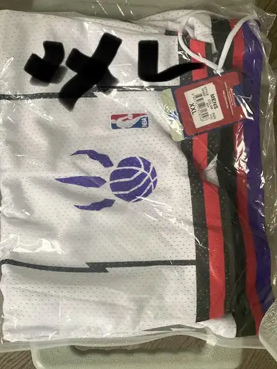  Toronto Raptors White Basketball Shorts – Size XXL, View more