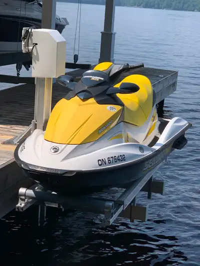 2007 SeaDoo GTI SE, lightly used, excellent condition, stored and maintained at Baysville Marine sin...