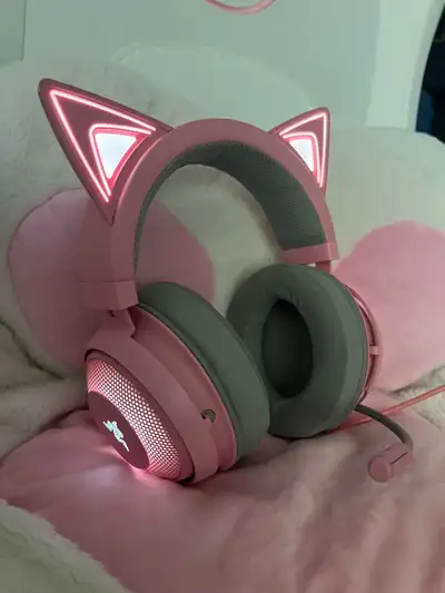 Pink razer kitty headphones kraken, View more