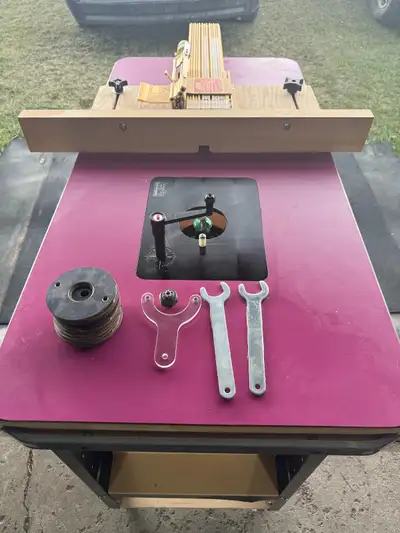 Incra Woodworking router table , View more