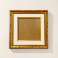 Cadre en bois, couleur or/bronze  13 1/4x13 1/4" pour photo, imp