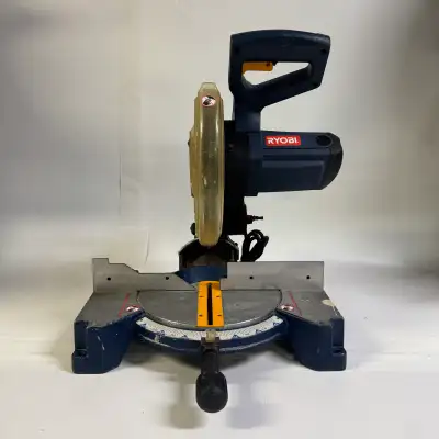 Used Ryobi TS1342 10-Inch Compound Miter Saw. Tested and working properly. Features a powerful 15A m...