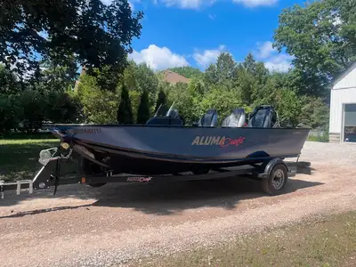 NO CORNERS CUT HERE The Classic offers features that really enhance the angling experience -- deluxe...