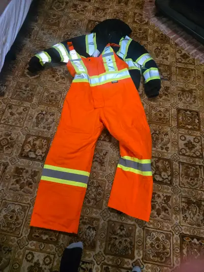 Brand new xxl jacket and xl insulated pants, View more