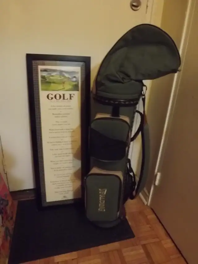 VINTAGE SPALDING GOLF BAG+6 club pockets/+Rain Cover in Golf in City of Toronto - Image 4