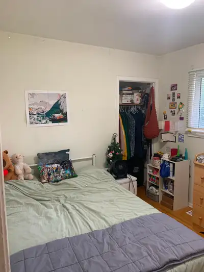 Private Room for Rent - FEMALE STUDENT ONLY Near University of Waterloo, Wilfrid Laurier University,...