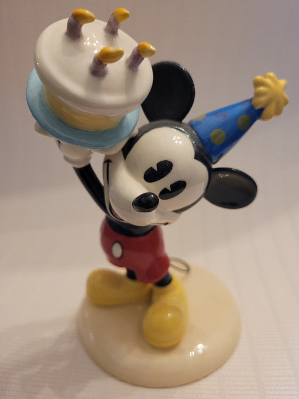 Mickey Mouse HAPPY BIRTHDAY Royal Doulton DISNEY Limited Edition in Arts & Collectibles in Markham / York Region