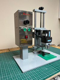 DDX-450 Desktop Electric (semi-automatic) Bottle Capping Machine
