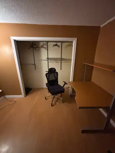 Room for Rent - 121 University Avenue East, Waterloo Move-in ready room available. First and last mo...