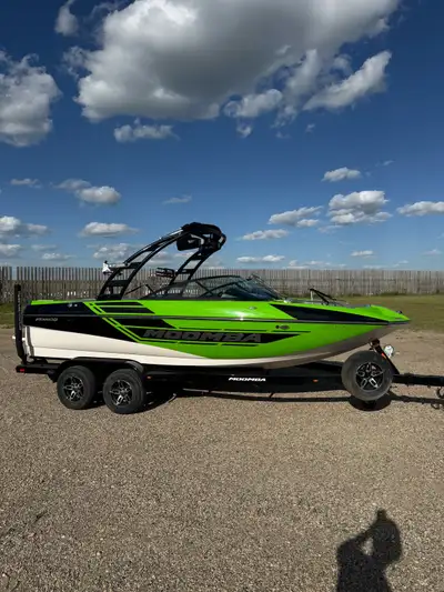 2014 Moomba Mondo 330hp Indmar motor is 230 hours. Carpet for the floor is included (not pictured) C...