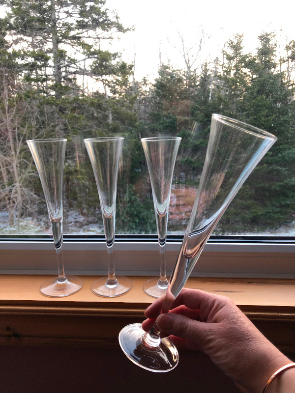Champagne flutes! Other glasses too! (Mumford Rd or Bayers Lake) in Kitchen & Dining Wares in City of Halifax - Image 3