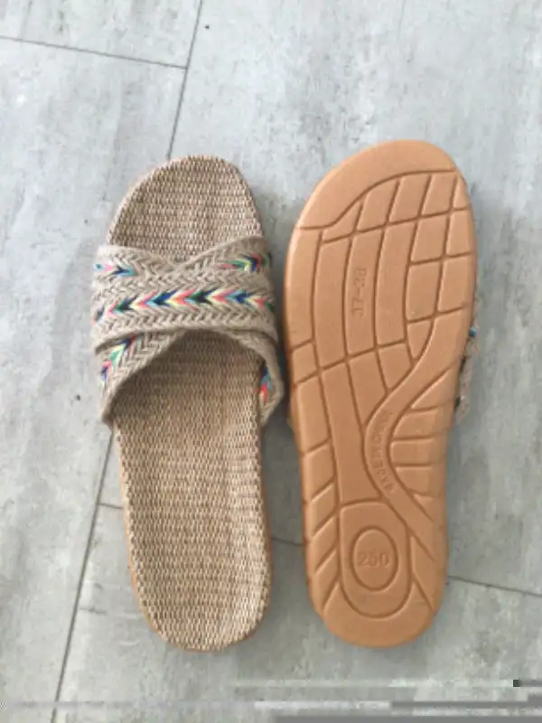 Ladies colorful slippers in Women's - Shoes in Belleville - Image 3
