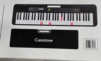 I'm selling a Casio LK-S245CA keyboard, perfect for beginners with its key lighting system and built...