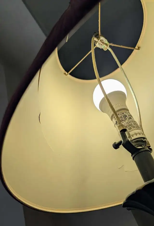 Floor Lamp with Pleated Shade in Indoor Lighting & Fans in City of Toronto - Image 8