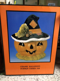 BNIB Ceramic Halloween Pumpkin Cookie Jar
