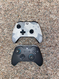 Xbox 1s controllers