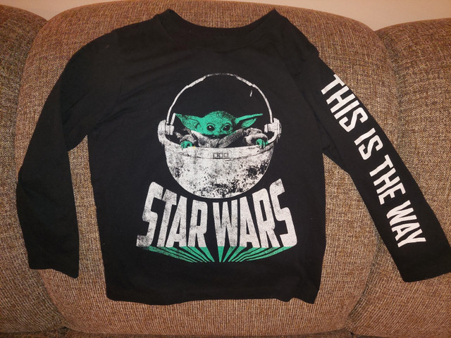 Star Wars Mandolorian longsleeve shirt, youth small, mint, $10 in Arts & Collectibles in Calgary