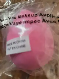 Flawless makeup applicator 