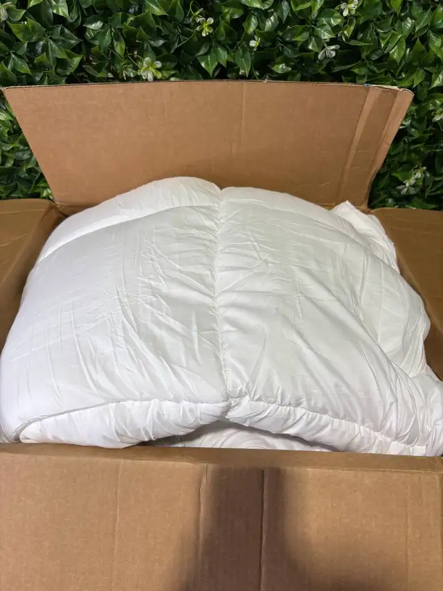 ELEMUSE Mattress Topper in Bedding in City of Toronto - Image 4