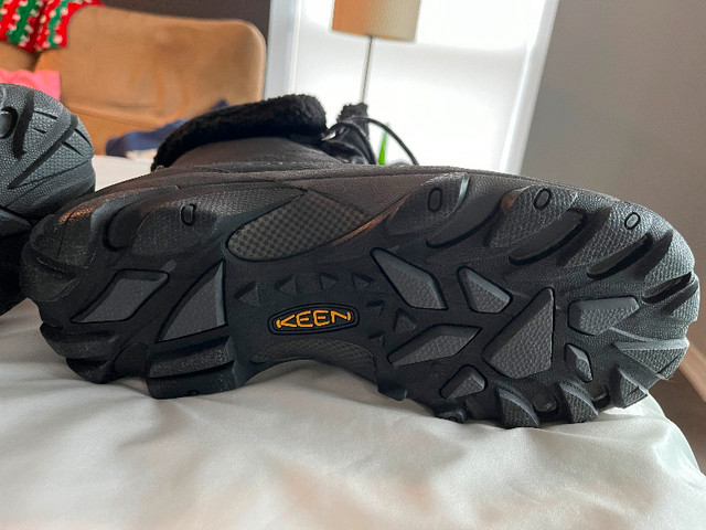 Keen Women's winter boots-size 11 New in Women's - Shoes in Mississauga / Peel Region - Image 4