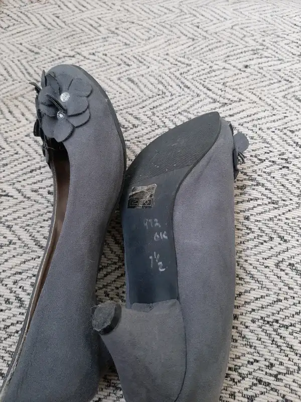 71/2size shoes in Women's - Shoes in Dartmouth - Image 3