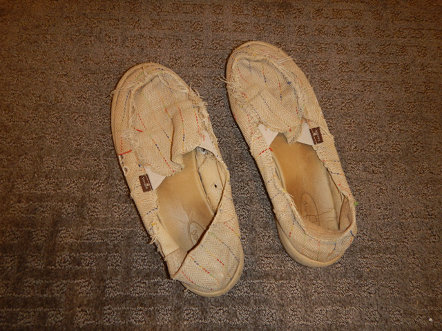 Women’s Sandals, Sanuk, Nine West, Size 7 in Women's - Shoes in Saskatoon - Image 3