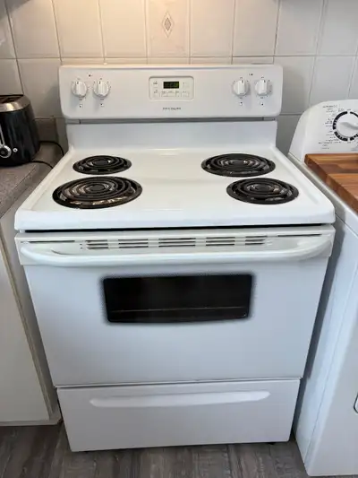 Ensemble frigo-four-laveuse-sécheuse, View more