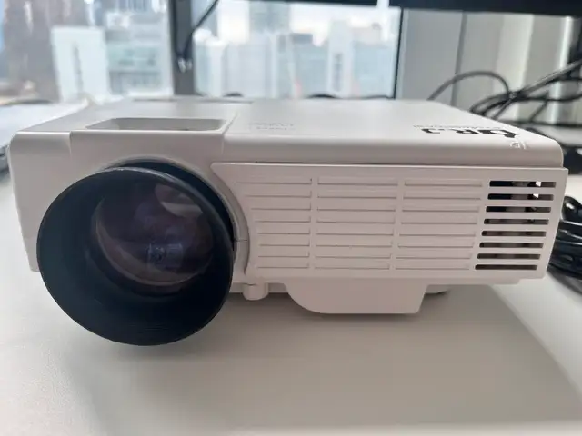 DR.J Professional Mini Projector62864362338433123