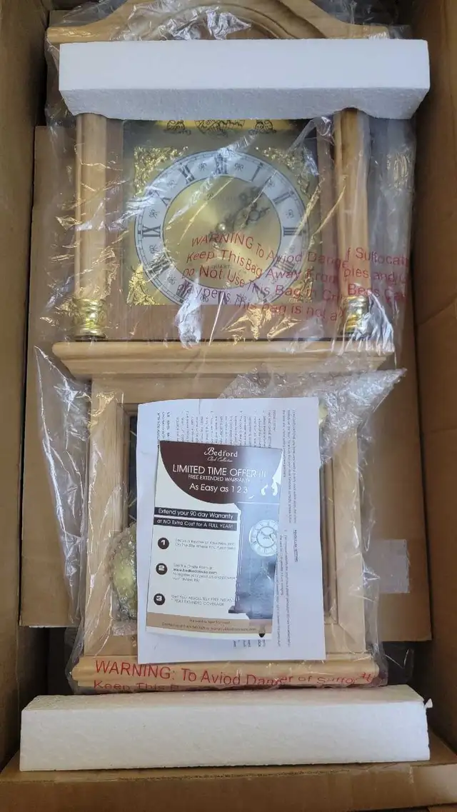 Bedford Clock Collection 26" Chiming Pendulum Wall Clock, Golden in Home Décor & Accents in City of Toronto - Image 4