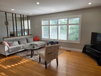Located in Scarborough near lake, $3000/month – Available immediately Bright and spacious 3-bedroom...