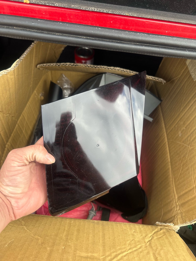  Driver side mirror and tail lights for a Chevy Cruz  in Cars & Trucks in London - Image 3