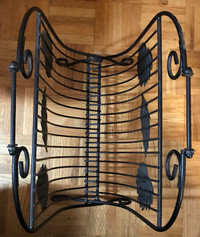 Folding Metal book/magazine/album rack with leaf pattern