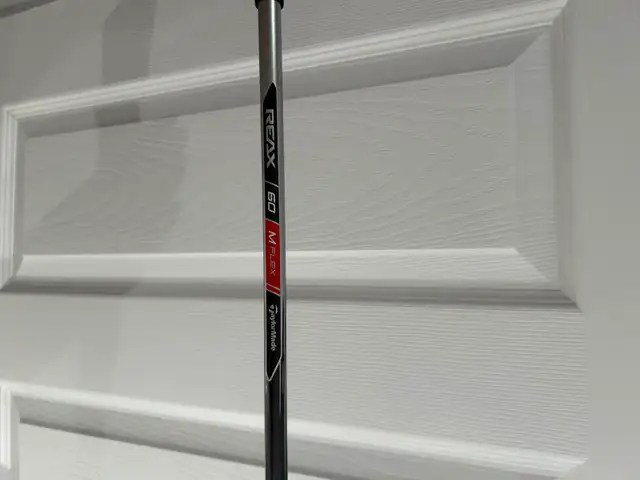 Taylormade Aeroburner Irons With Graphite Shafts in Golf in Oakville / Halton Region - Image 5