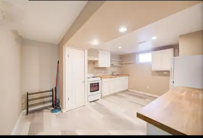 3 Beds 1 Bath - Apartment