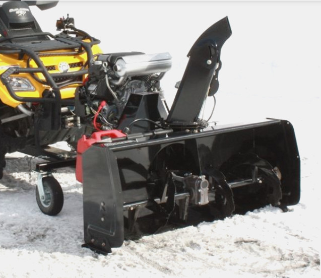Snow Blower Snow Throwing Machine in Other in Kitchener / Waterloo - Image 2