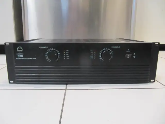 Audiotrak 500 Stereo Reference Commercial Pro Amplifier 500w/ch in Stereo Systems & Home Theatre in Mississauga / Peel Region - Image 2